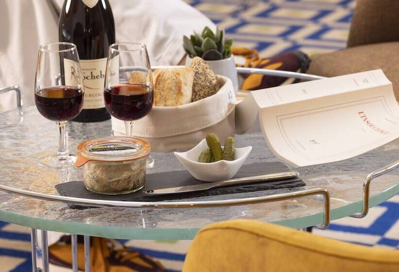 ホテル Duminy Vendome