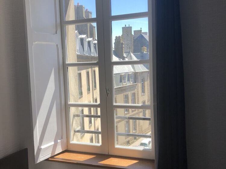 هتل Elizabeth   Intra Muros