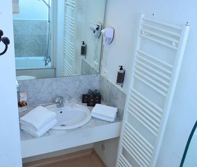 هتل Elizabeth   Intra Muros