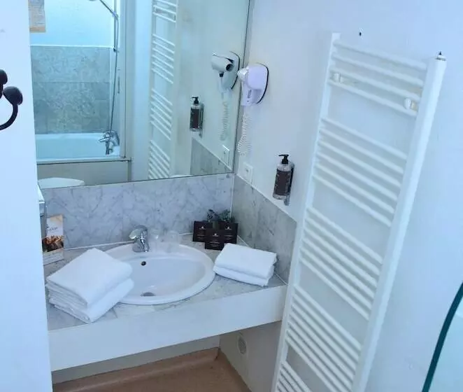 Отель Elizabeth   Intra Muros