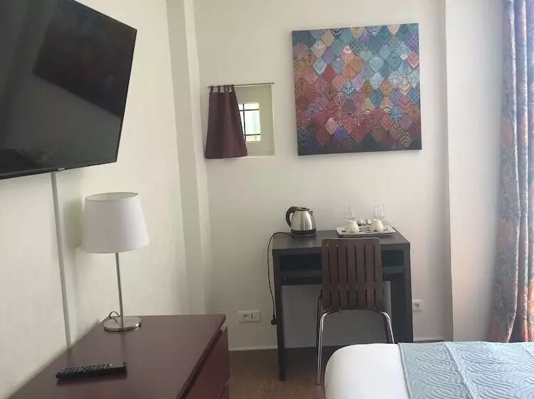 Отель Elizabeth   Intra Muros