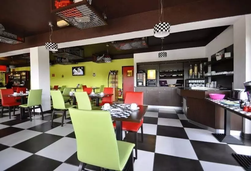 Enzo Hotels Vierzon By Kyriad Direct