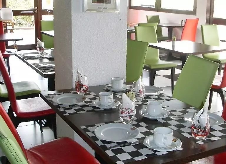 Enzo Hotels Vierzon By Kyriad Direct