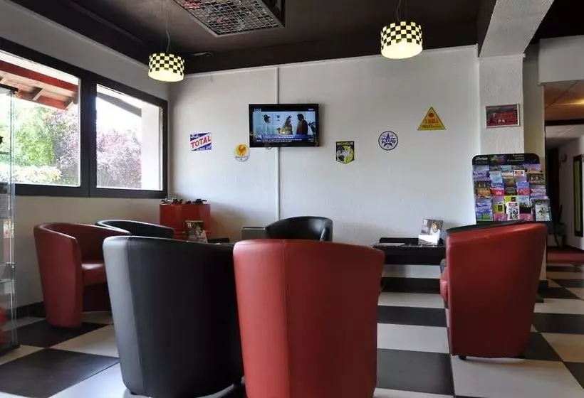 Enzo Hotels Vierzon By Kyriad Direct