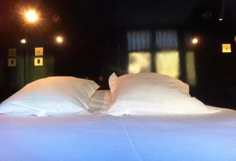 Отель Hôtel Ermitage