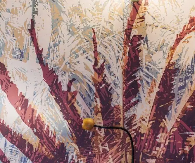 Отель Ibis Styles Antibes