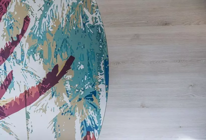 Отель Ibis Styles Antibes