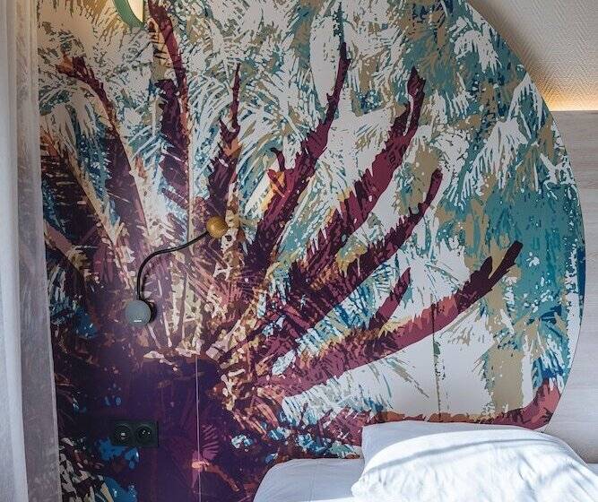 هتل Ibis Styles Antibes