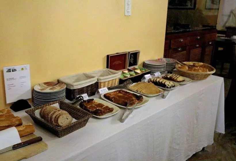 Logis Hotel De La Corniche