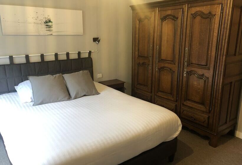 Logis Hotel De La Corniche