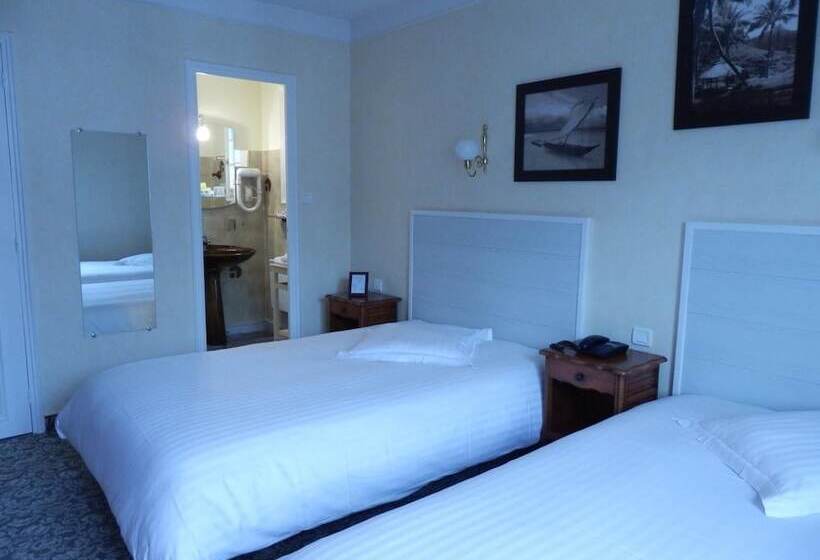 Logis Hotel De La Corniche