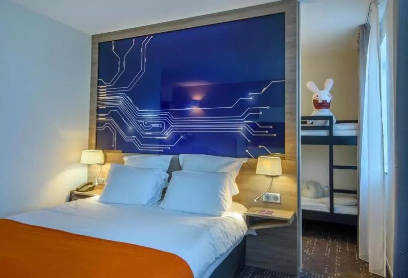 Отель Mercure Poitiers Site Du Futuroscope