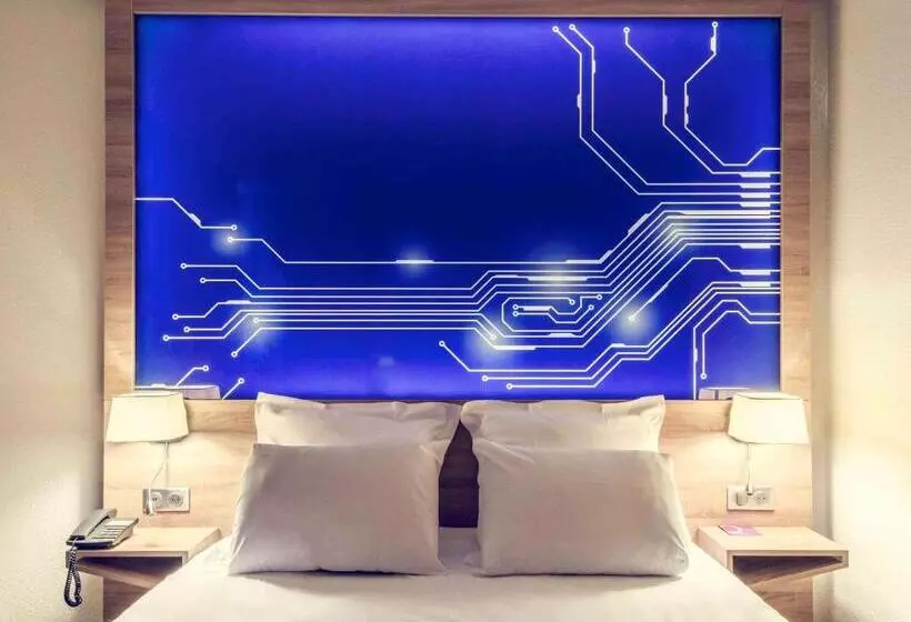 Отель Mercure Poitiers Site Du Futuroscope
