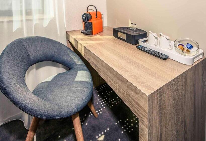 Hotelli Mercure Poitiers Site Du Futuroscope