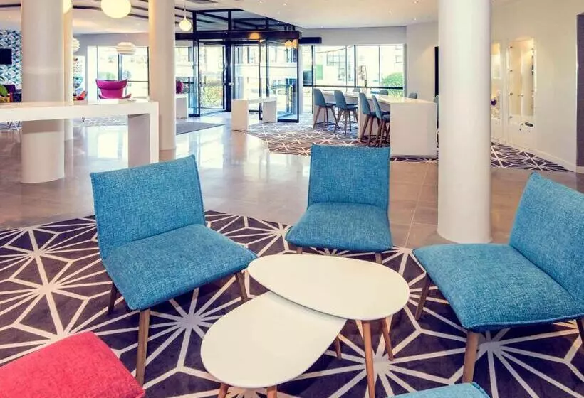 Отель Mercure Poitiers Site Du Futuroscope