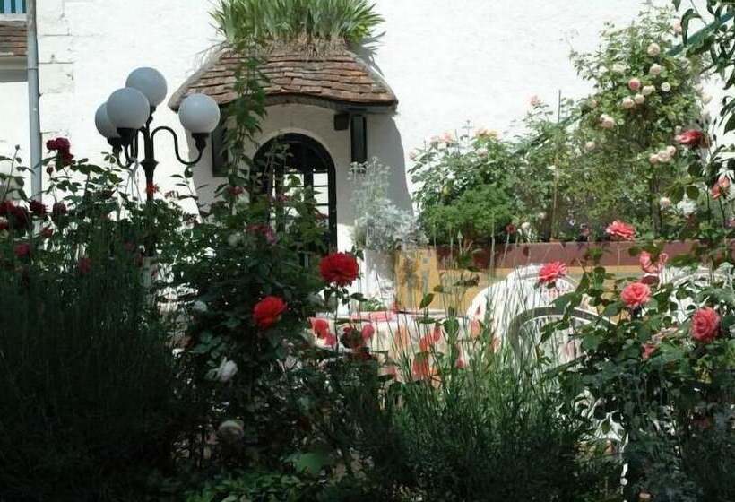 בית מלון כפרי La Roseraie