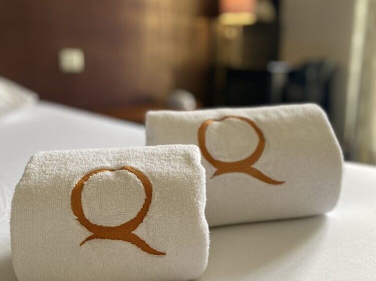 فندق Le Roncevaux