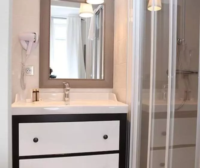 Отель Le Roncevaux