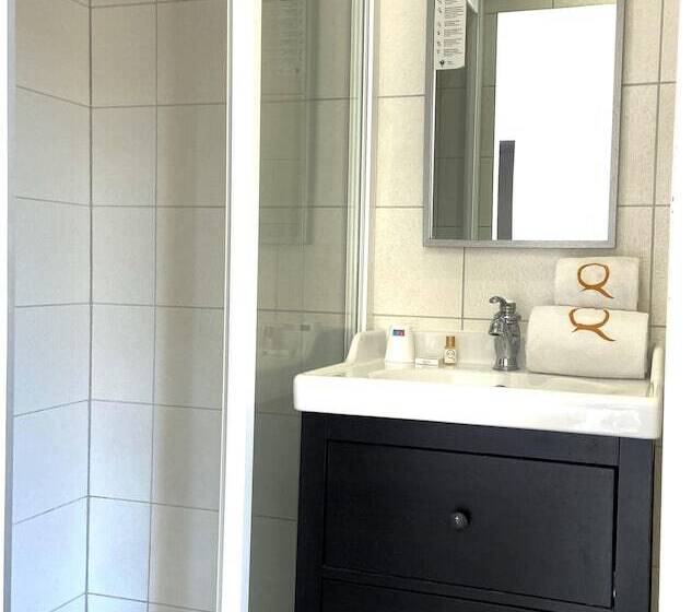 فندق Le Roncevaux