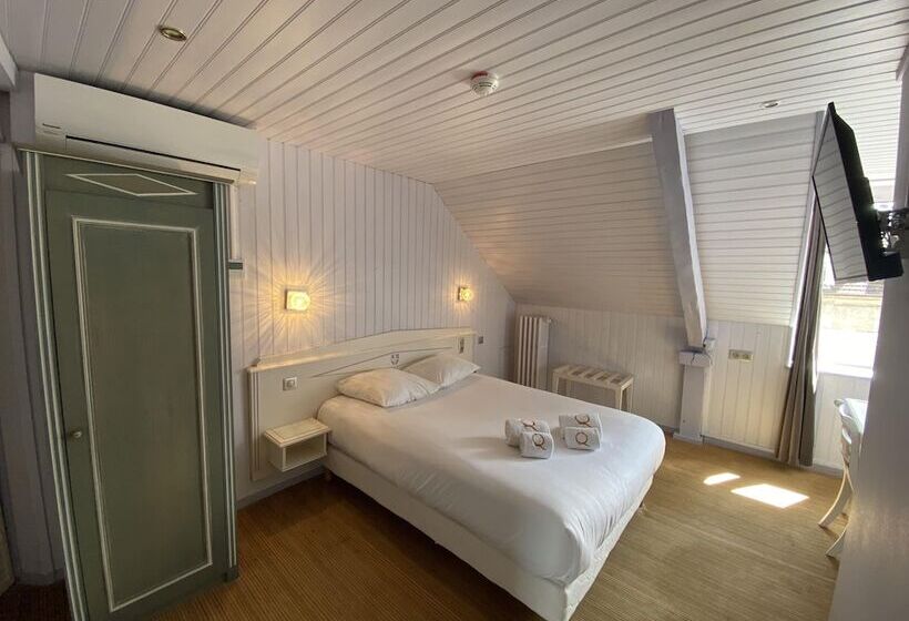 فندق Le Roncevaux