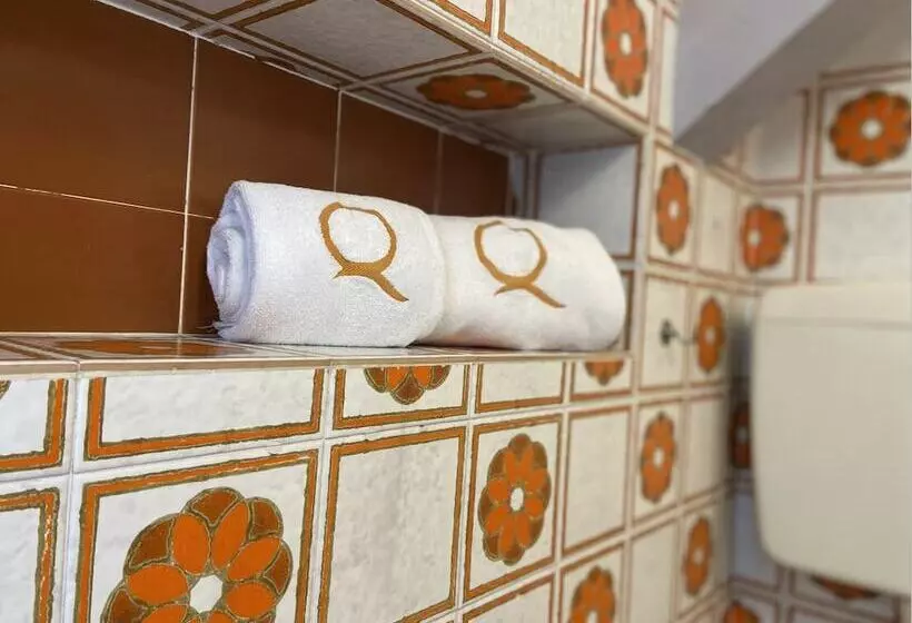 Отель Le Roncevaux