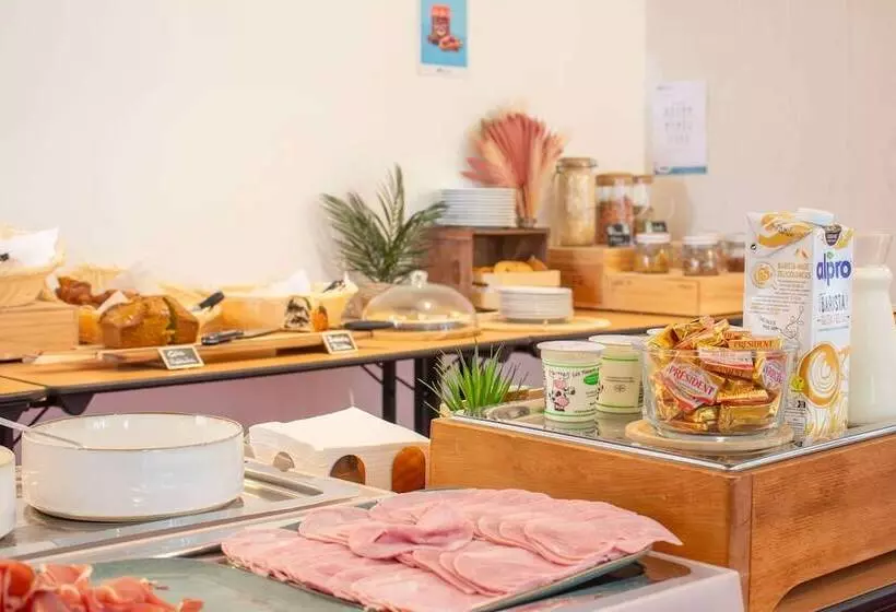 Brit Hotel Bordeaux Aéroport   Le Soretel