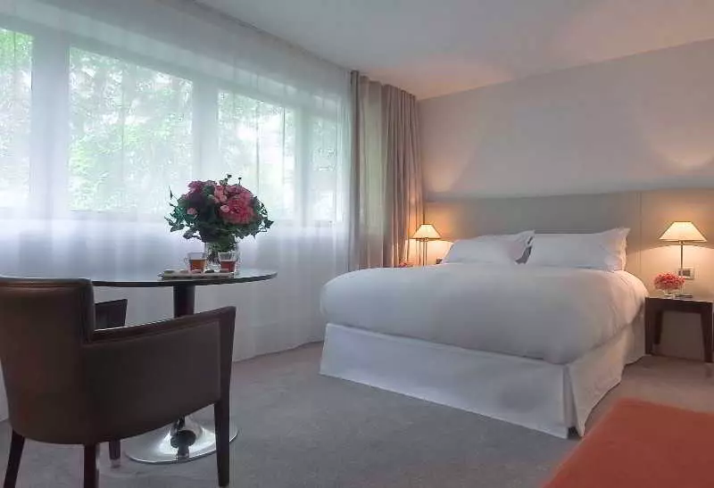 Отель La Maison Champs Elysees