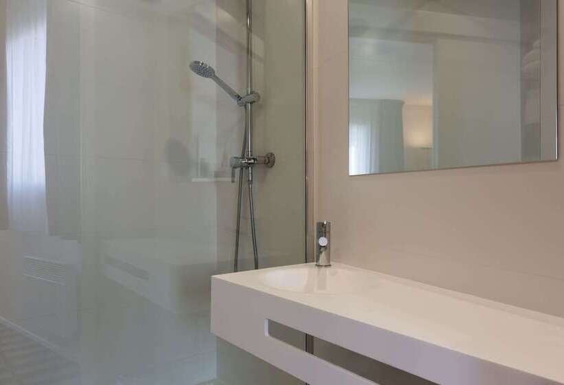 هتل Mercure Paris Nanterre