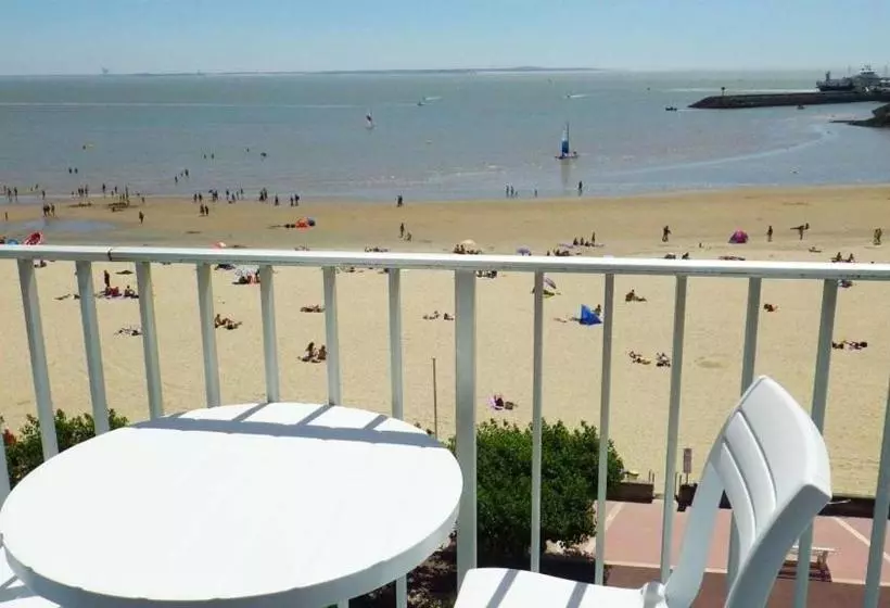 ホテル Les Embruns