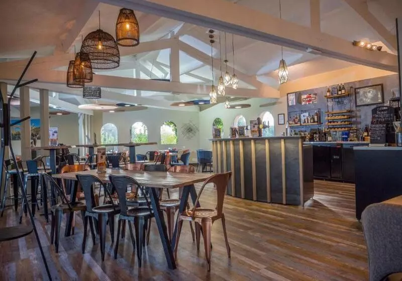 Logis Hotel Restaurant Uzès Pont Du Gard