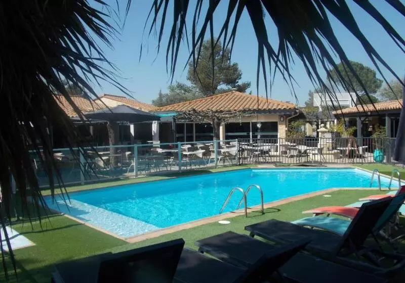 Logis Hotel Restaurant Uzès Pont Du Gard