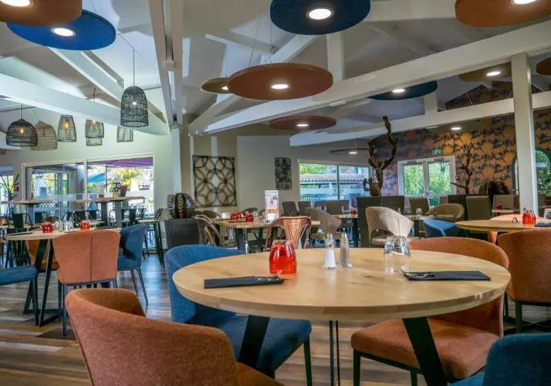 Logis Hotel Restaurant Uzès Pont Du Gard