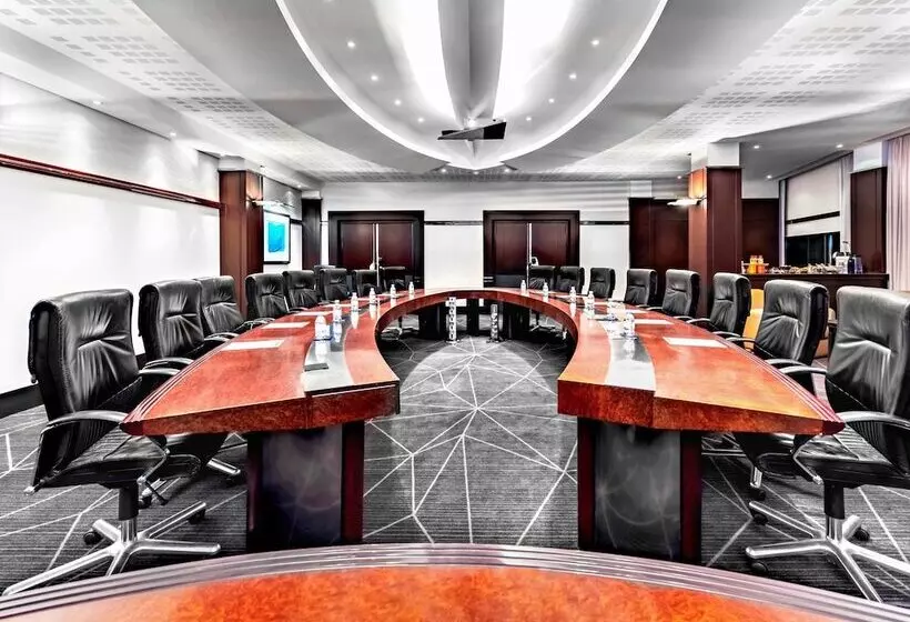 Hotel Mercure Paris Cdg Airport & Convention