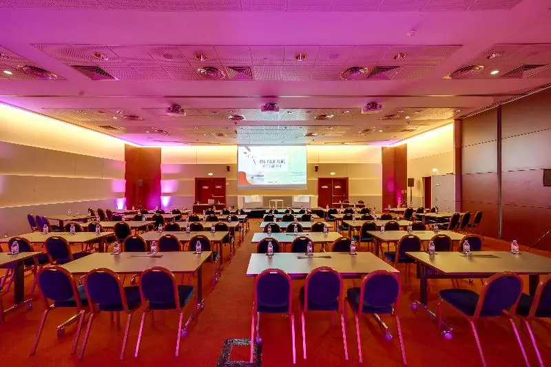 Hotel Mercure Paris Cdg Airport & Convention