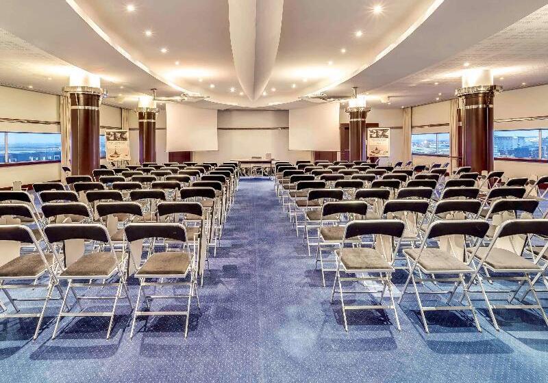 هتل Mercure Paris Cdg Airport & Convention