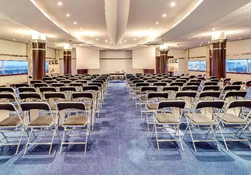 Hotel Mercure Paris Cdg Airport & Convention