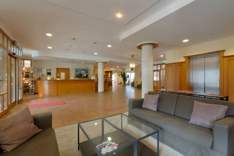 호텔 Golden Tulip Luebecker Hof