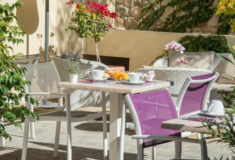 هتل La Bastide De L'oliveraie