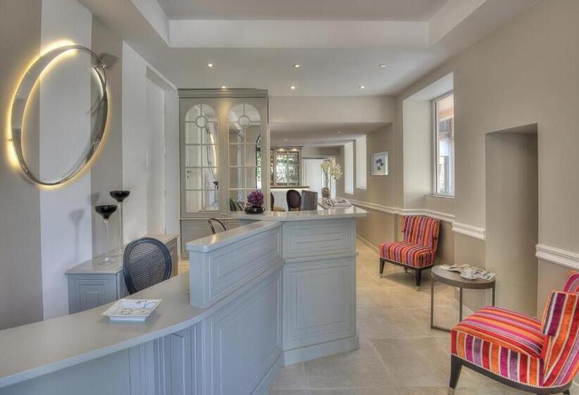 هتل La Bastide De L'oliveraie