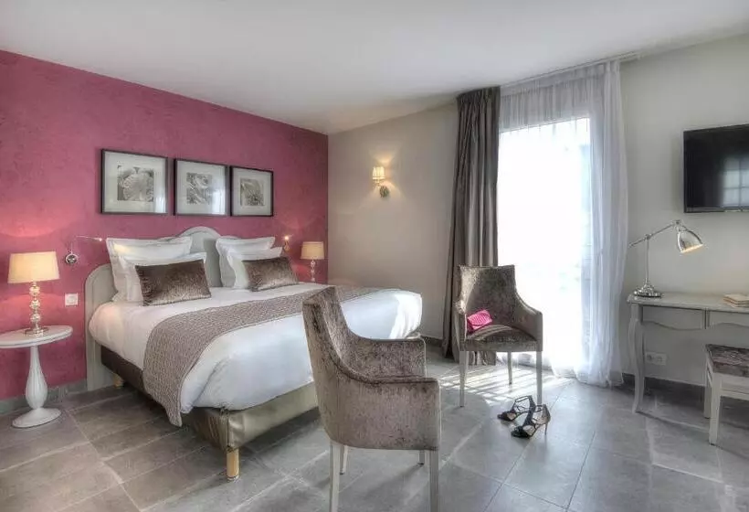 Отель La Bastide De L'oliveraie