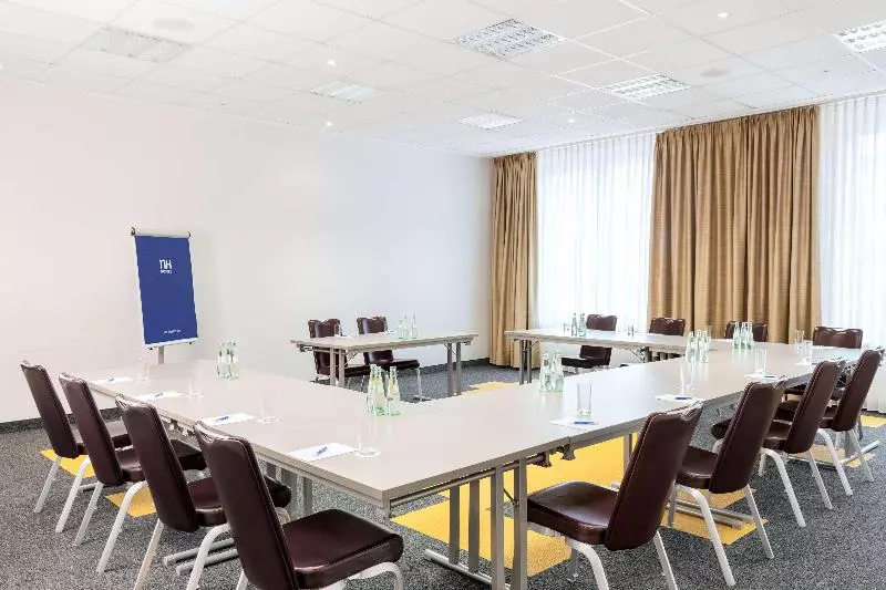 فندق NH Leipzig Messe