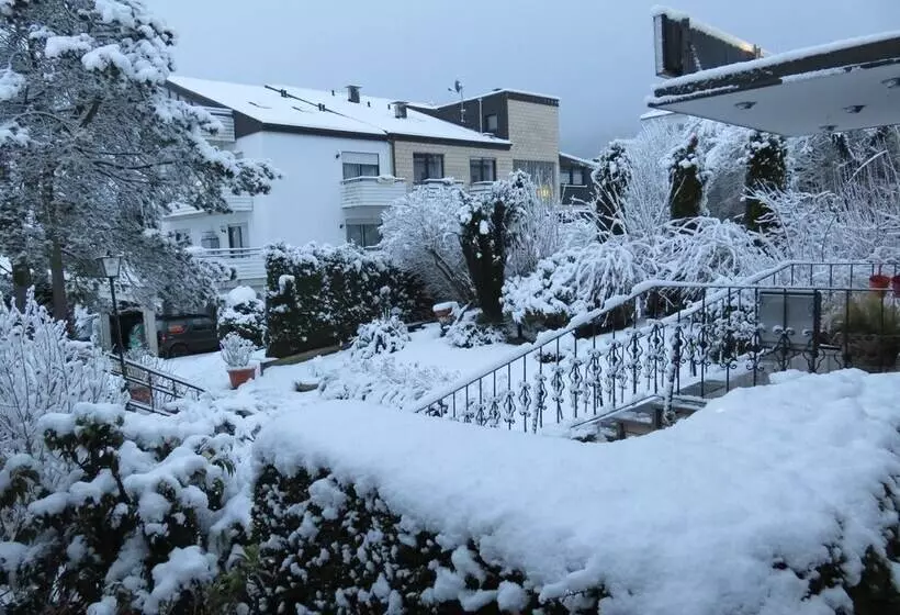 هتل Am Sonnenhang