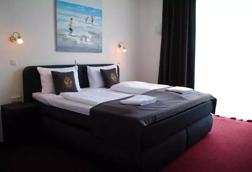 Отель Continental Koblenz