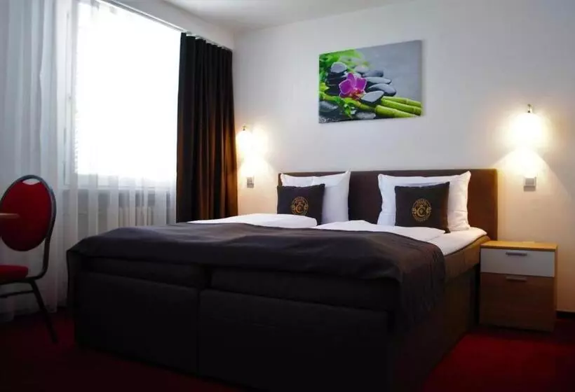 Отель Continental Koblenz