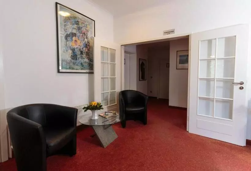 هتل Landhaus Schlachtensee