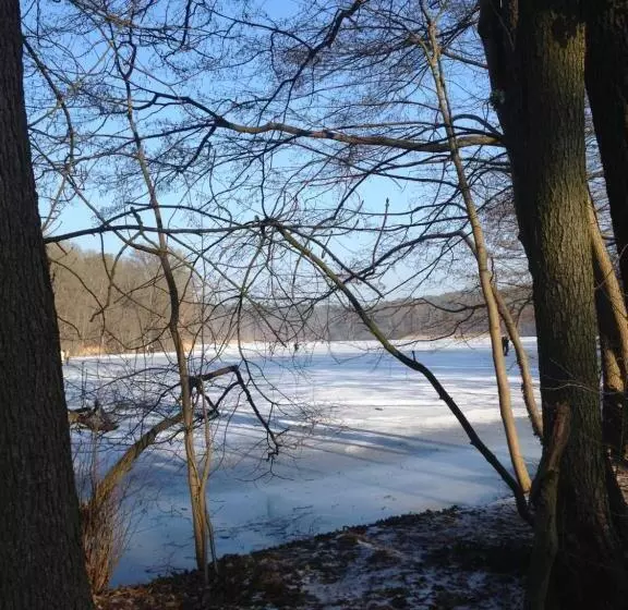 هتل Landhaus Schlachtensee