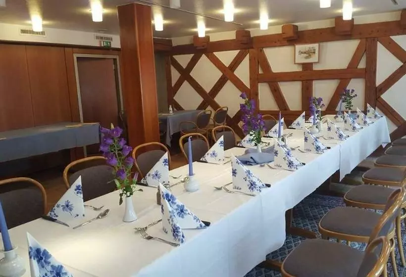 Отель Restaurant Ratsstube