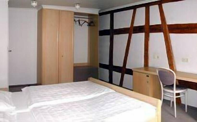 Отель Restaurant Ratsstube