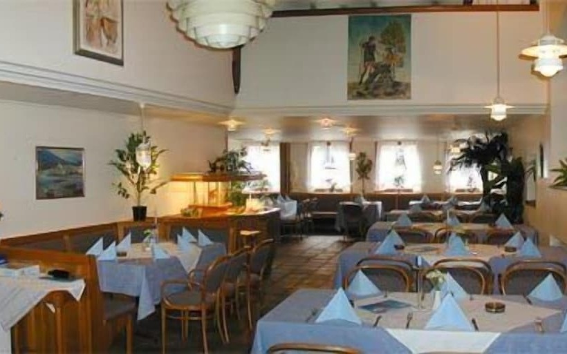 Отель Restaurant Ratsstube