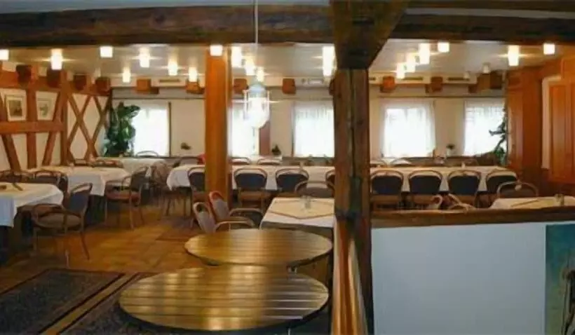 Отель Restaurant Ratsstube